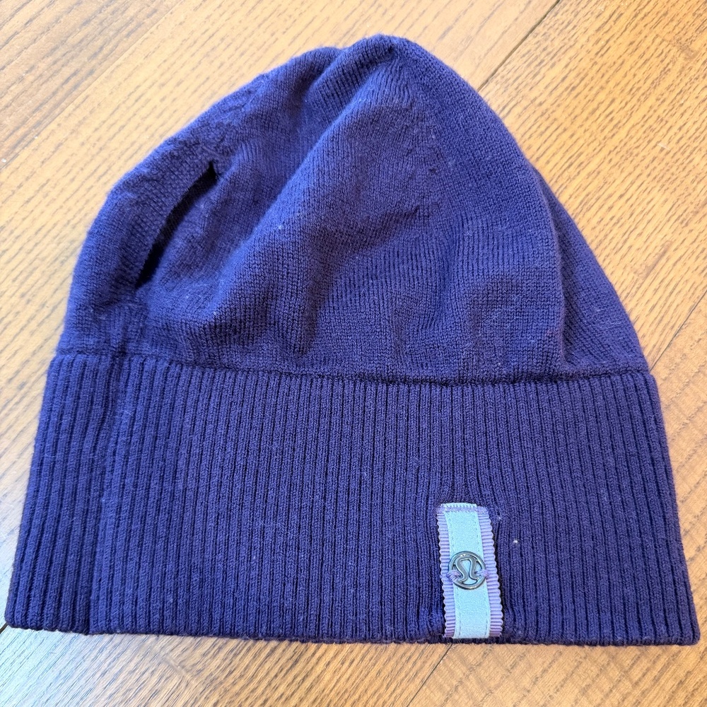 Lululemon Beanie featuring a purple ribbed knit construction